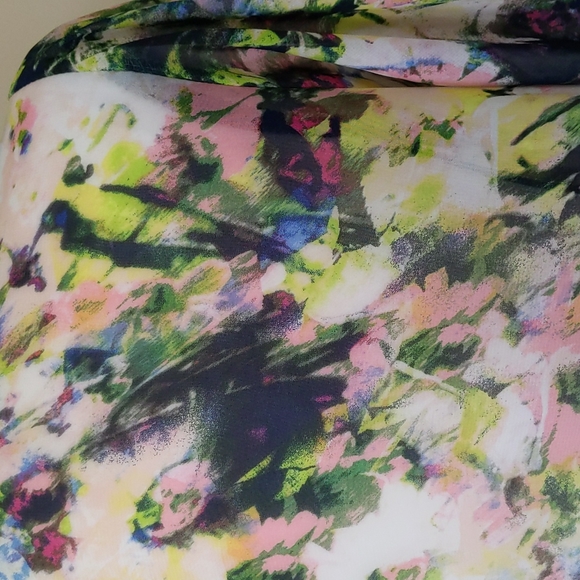 Chic Happens Floral Semi-Sheer Beach Swim Cover Up Medium - Picture 11 of 16